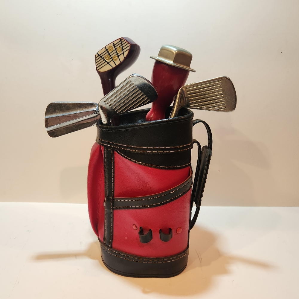 The 19th Hole! Vintage Golf Bag Shaped Bar Tool Set